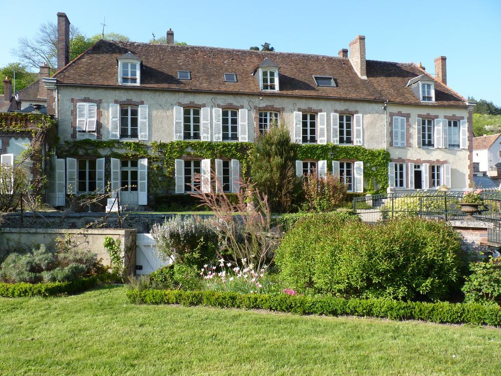 Le Clos Saint Nicolas Bed & Breakfast Chateau-Renard Exterior photo